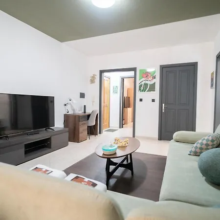 A 2br Maisonette Fully Equipped With Ac In St Julians By 360 Estates Lägenhet
